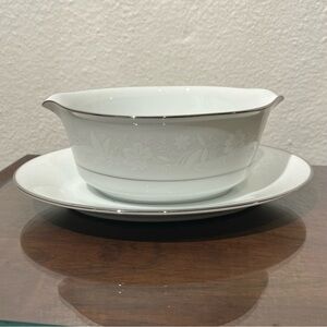 Noritake Ranier 6909 Gravy Bowl with Attached Underplate White Floral Platinum